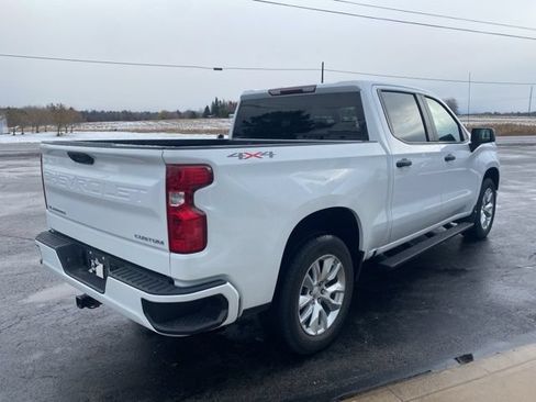 Used 2023 Chevrolet Silverado 1500 Custom AWD/4WD image 4