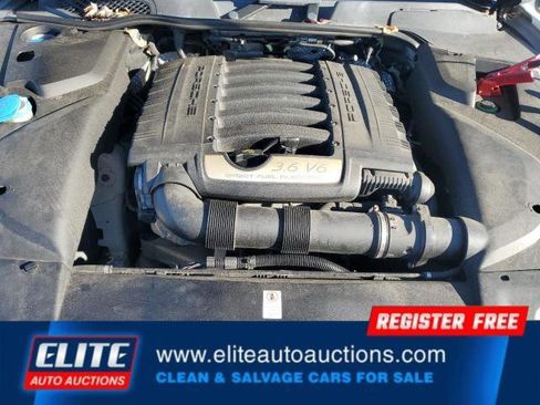 Used 2016 Porsche Cayenne image 24