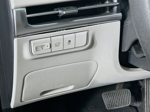 Used 2025 Hyundai Tucson SEL image 17