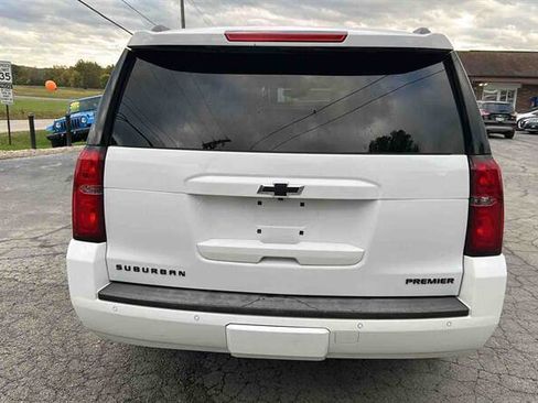 Used 2019 Chevrolet Suburban Premier image 5