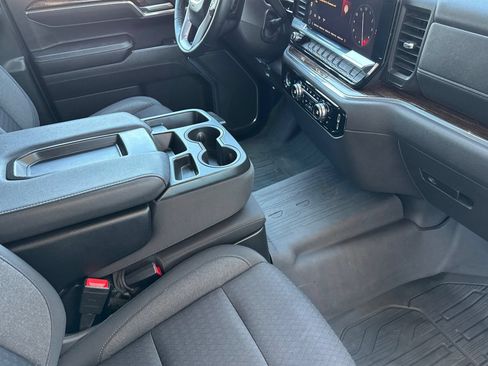 Certified 2024 GMC Sierra 1500 SLE w/ X31 Off-Road Package AWD/4WD image 16