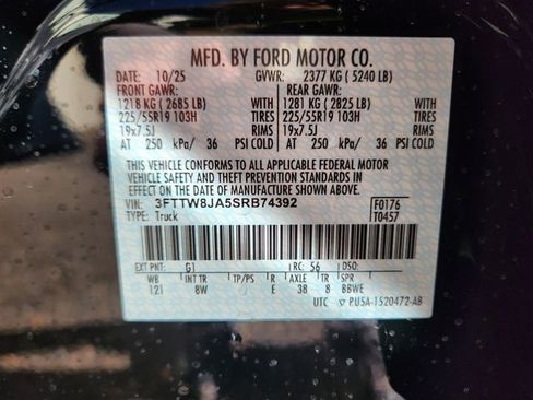 New 2025 Ford Maverick XLT w/ XLT Luxury Package image 23