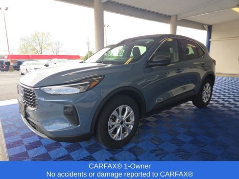 Used 2024 Ford Escape Active AWD/4WD image 3