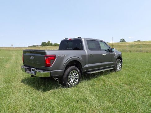 New 2025 Ford F150 XLT w/ Equipment Group 303A High image 7