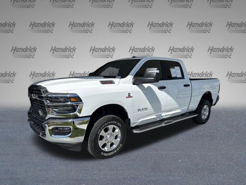 Used 2025 RAM 2500 Big Horn AWD/4WD image 4