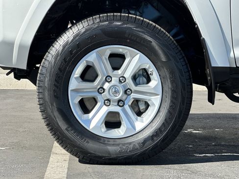 Used 2020 Toyota 4Runner SR5 image 26