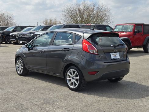 Used 2019 Ford Fiesta SE w/ Equipment Group 201A image 5
