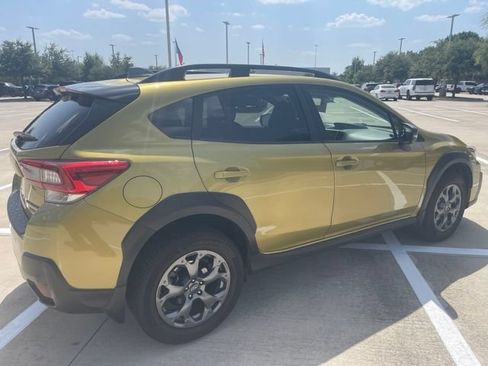 Used 2021 Subaru Crosstrek 2.5i Sport w/ Moonroof Package AWD/4WD image 3