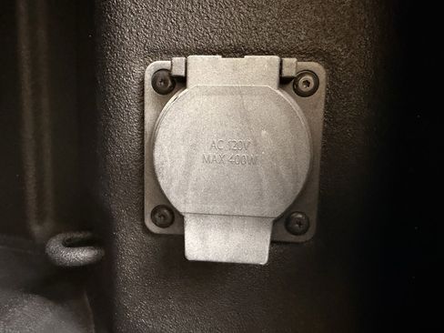 Used 2022 Chevrolet Silverado 2500 High Country w/ Z71 Off-Road Package image 12