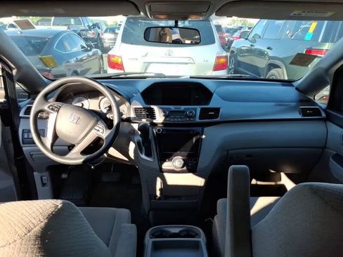 Used 2016 Honda Odyssey EX image 6
