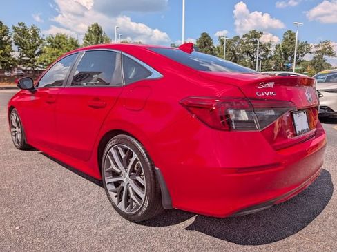 Used 2022 Honda Civic Touring image 28