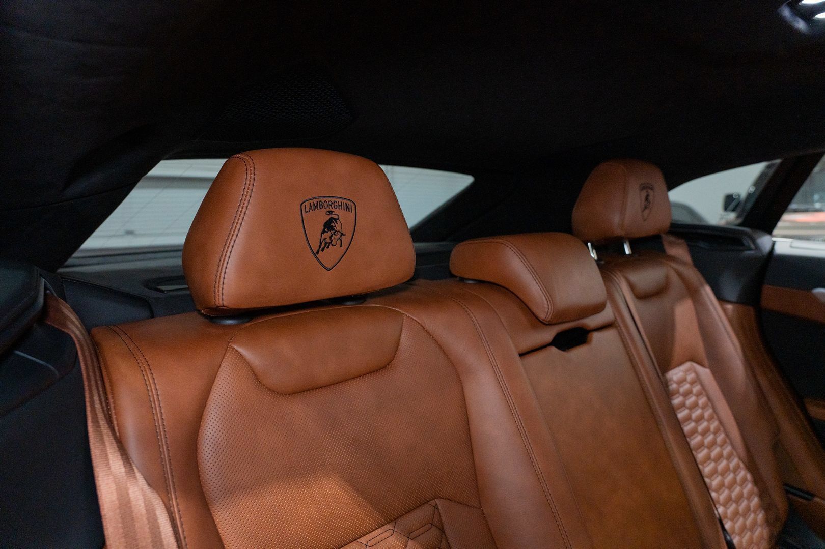 Used 2021 Lamborghini Urus AWD/4WD image 50
