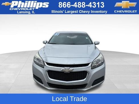 Used 2015 Chevrolet Malibu LT image 2