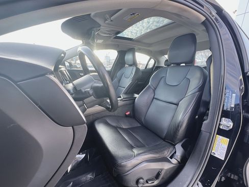 Used 2020 Volvo S60 T6 Momentum w/ Protection Package Premier image 13