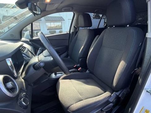 Used 2016 Chevrolet Trax LS AWD/4WD image 11