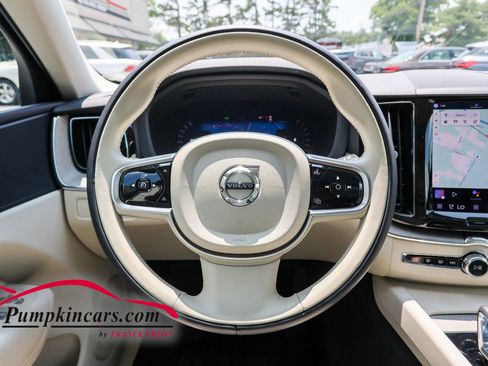 Used 2023 Volvo XC60 B5 Plus w/ Climate Package AWD/4WD image 29