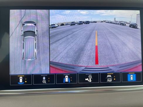 Used 2021 GMC Yukon Denali image 28