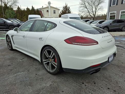 Used 2015 Porsche Panamera GTS image 7