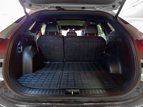 Used 2026 Kia Sportage SX image 9