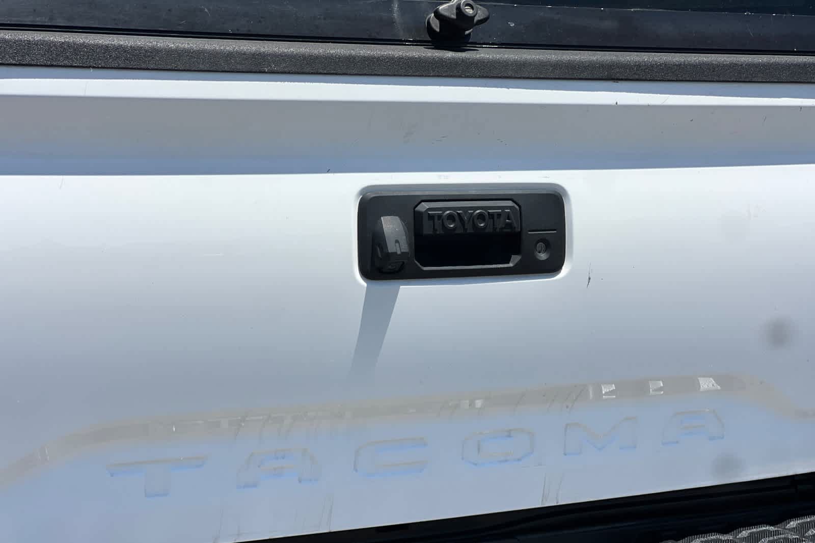 Used 2022 Toyota Tacoma SR RWD image 28