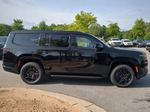 New 2025 Jeep Wagoneer Series II image 3