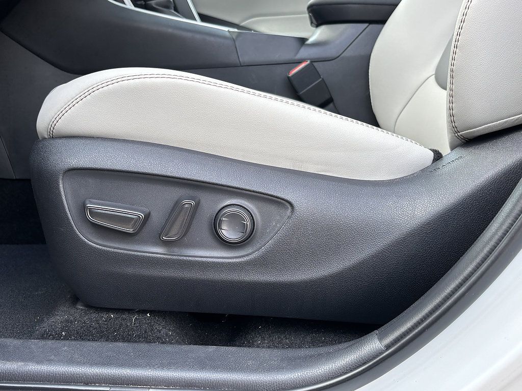 Used 2025 Toyota RAV4 XLE Premium FWD image 14