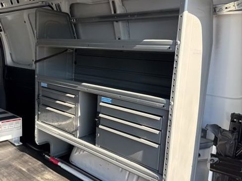 Used 2025 Chevrolet Express 3500 w/ Driver Convenience Package image 16