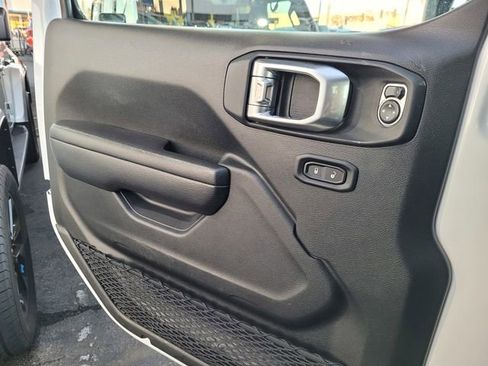 Certified 2024 Jeep Wrangler Unlimited Rubicon image 15