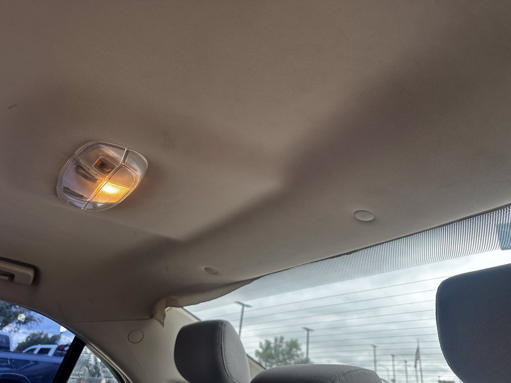 Used 2011 Ford Fusion S FWD image 26