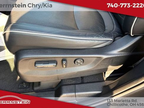 Used 2023 Honda Odyssey Elite image 17