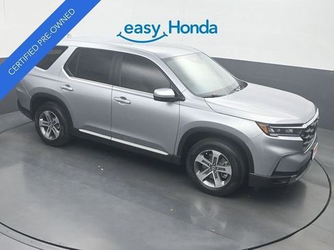 Certified 2025 Honda Pilot EX-L image 18