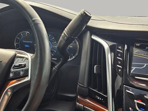 Used 2016 Cadillac Escalade Premium AWD/4WD image 11