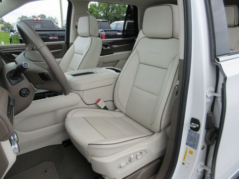 Certified 2024 GMC Yukon Denali w/ Max Trailering Package AWD/4WD image 24