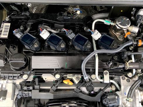 Used 2025 Toyota Corolla LE FWD image 31