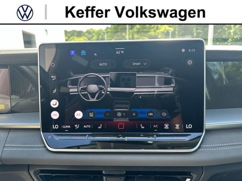 New 2026 Volkswagen Tiguan SE FWD image 21