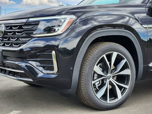New 2026 Volkswagen Atlas SEL Premium R-Line AWD/4WD image 8