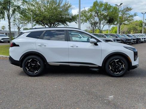 New 2026 Kia Sportage EX image 2