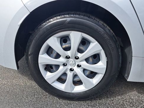 Used 2023 Toyota Corolla LE image 7