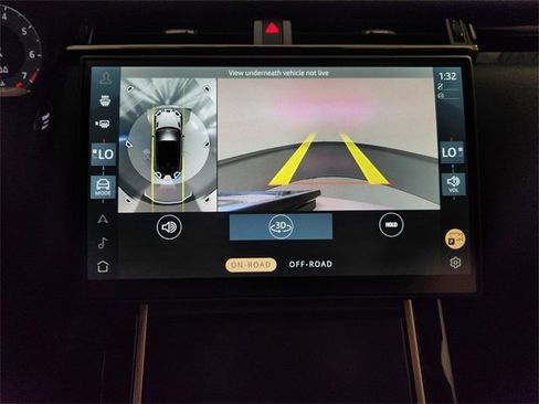 Used 2026 Land Rover Range Rover Velar Dynamic SE image 18