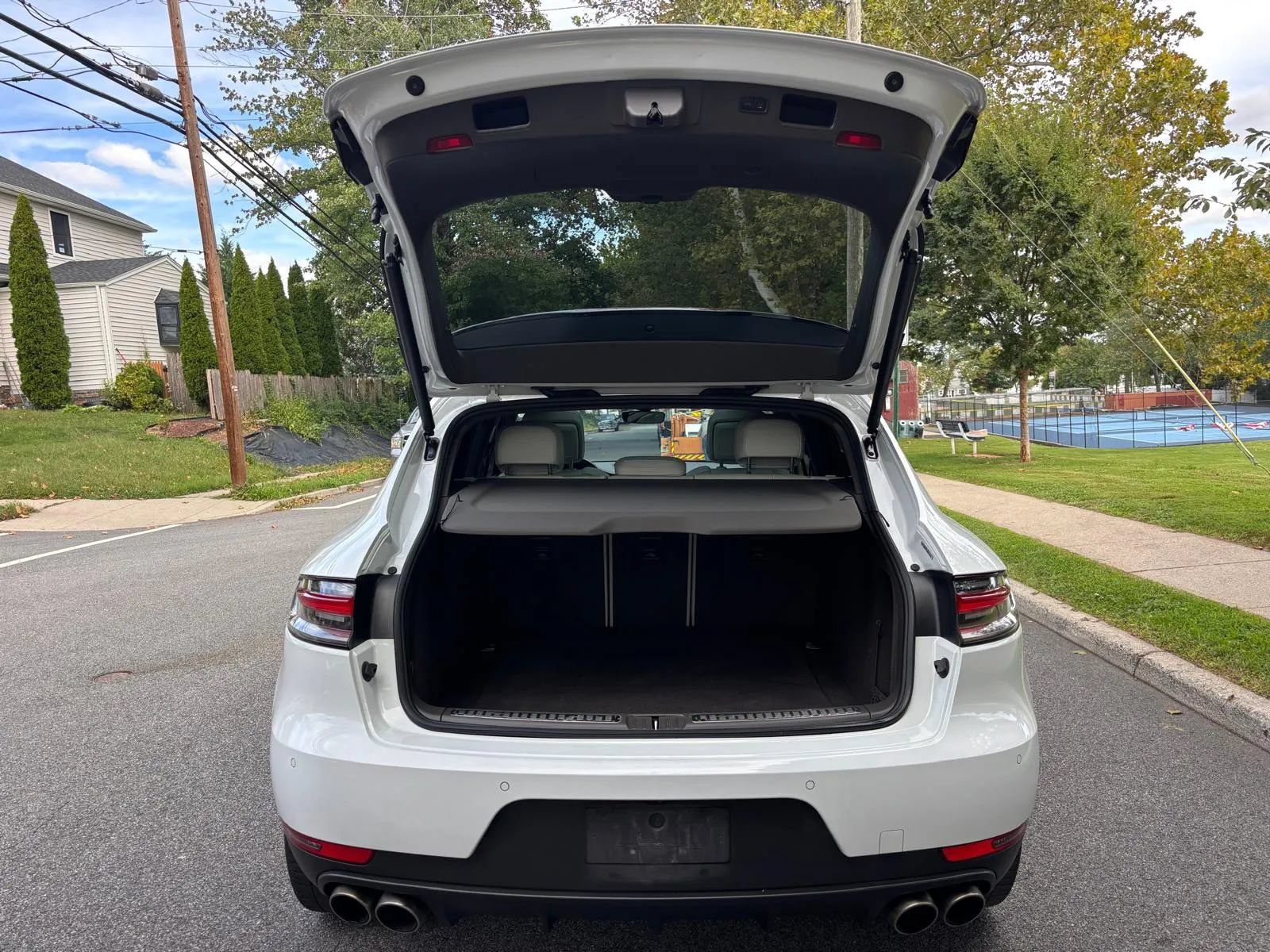 Used 2021 Porsche Macan S AWD/4WD image 5
