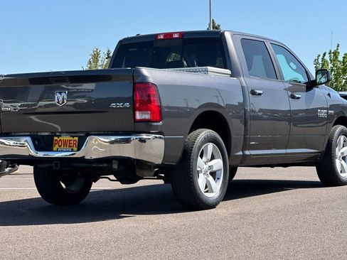 Used 2017 RAM 1500 Classic SLT AWD/4WD image 4