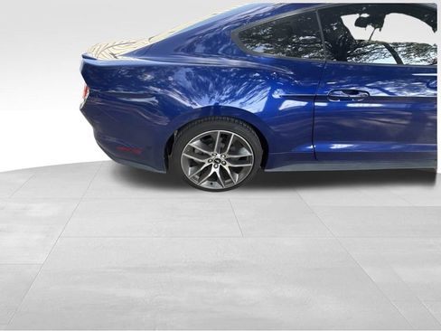 Used 2016 Ford Mustang Premium RWD image 9