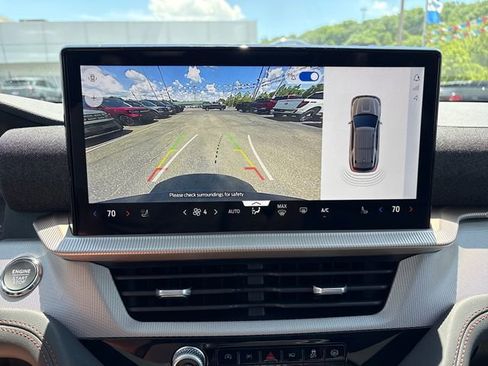 New 2026 Ford Explorer Active w/ Active Comfort Package AWD/4WD image 18