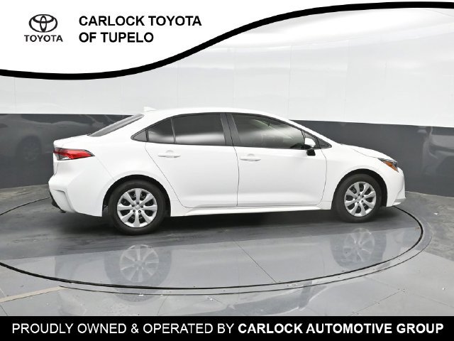 Used 2024 Toyota Corolla LE FWD image 4