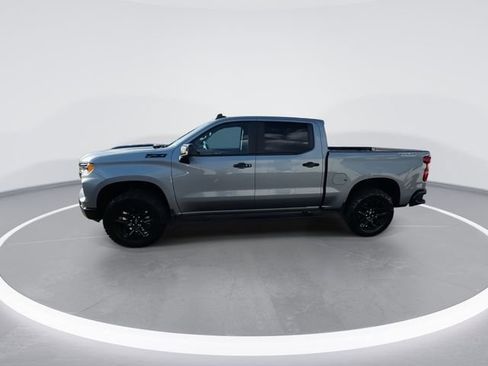 Used 2025 Chevrolet Silverado 1500 LT Trail Boss w/ Convenience Package II AWD/4WD image 5