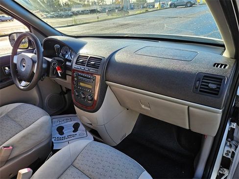 Used 2008 Chevrolet Uplander w/ Climate Package image 14