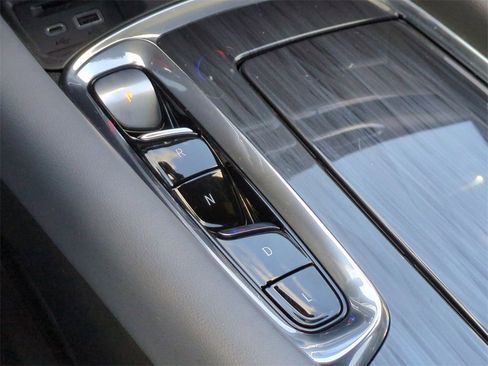 Certified 2023 Buick Enclave Essence image 15