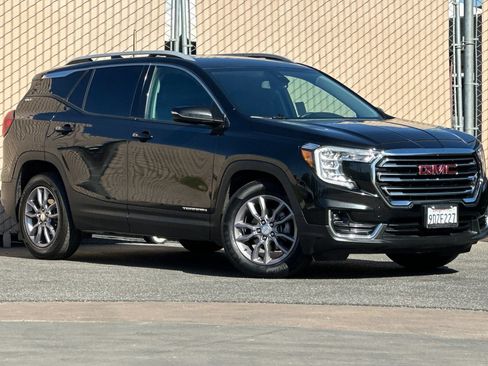 Certified 2023 GMC Terrain SLT w/ LPO, Cargo Package FWD image 2
