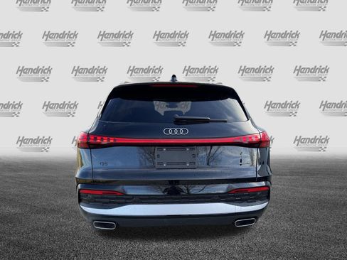 Used 2025 Audi Q5 Premium w/ Premium Plus AWD/4WD image 8