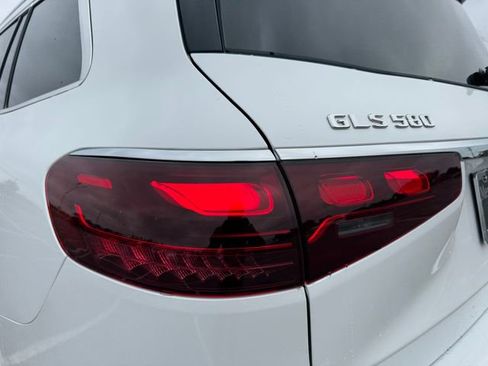 New 2025 Mercedes-Benz GLS 580 4MATIC image 34